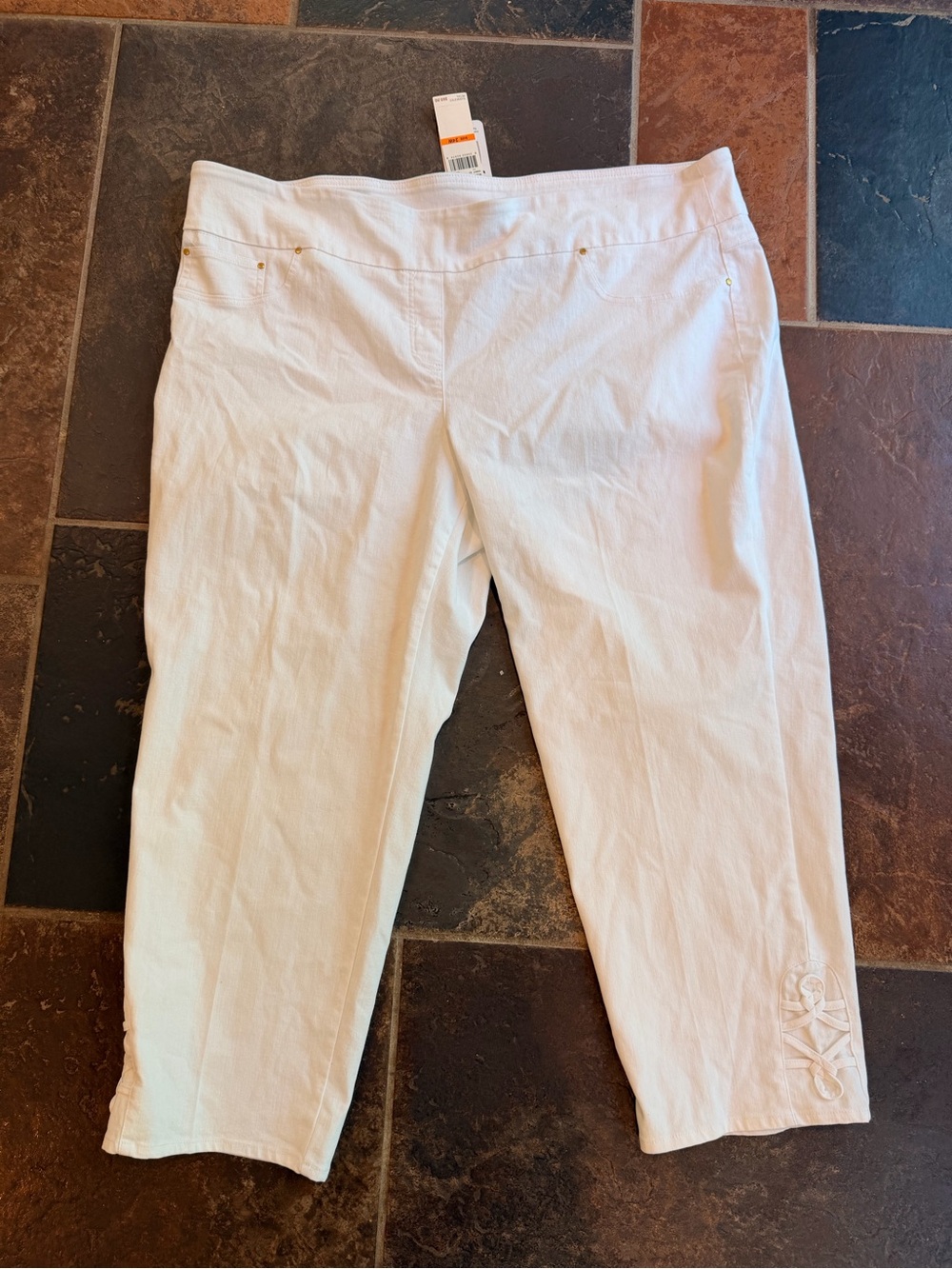 NWT Ruby Rd. Pacific Muse White Pants